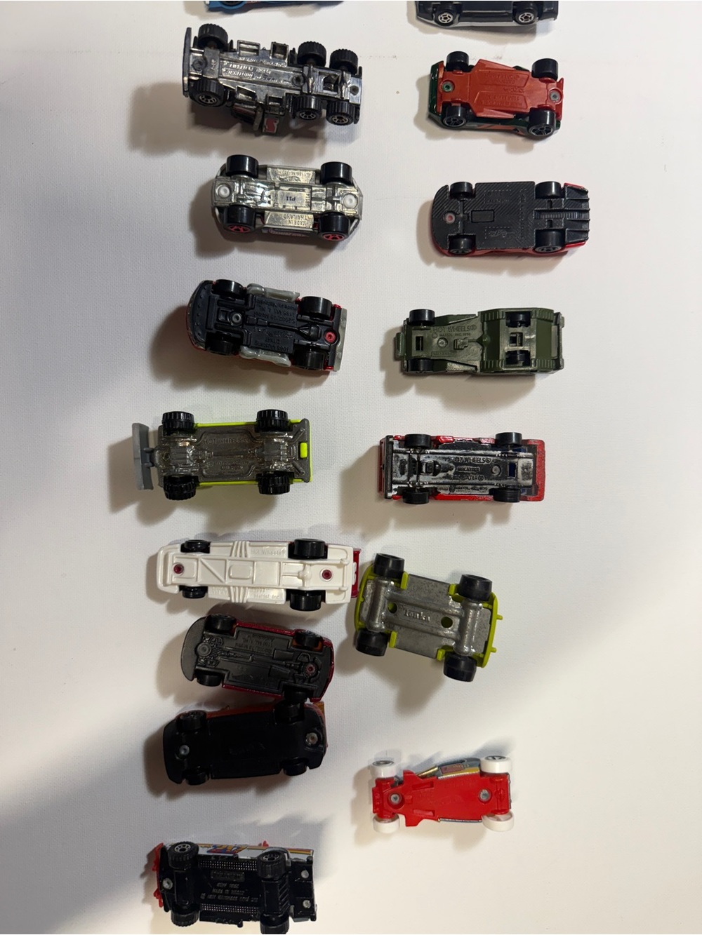 18 Hot Wheels® Assorted Mini Toy Cars - Red, Blue, Green & Yellow Set - Picture 7 of 8